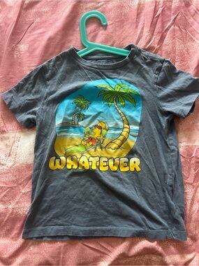 Old Navy Gray Kids T-Shirt with Yellow Beach Graphic